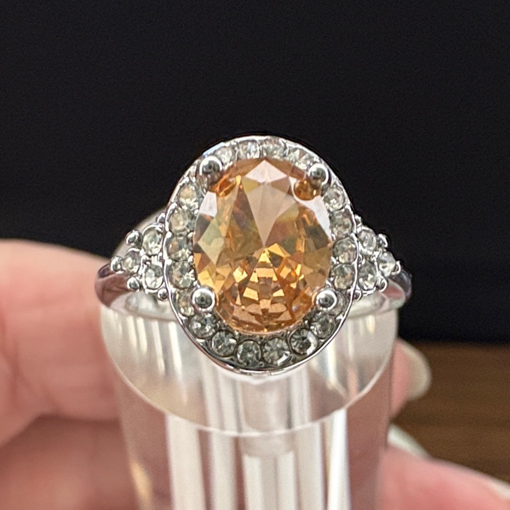 New Stunning Silver Tone Ring with Orange Gemstone - Picture 2 of 8